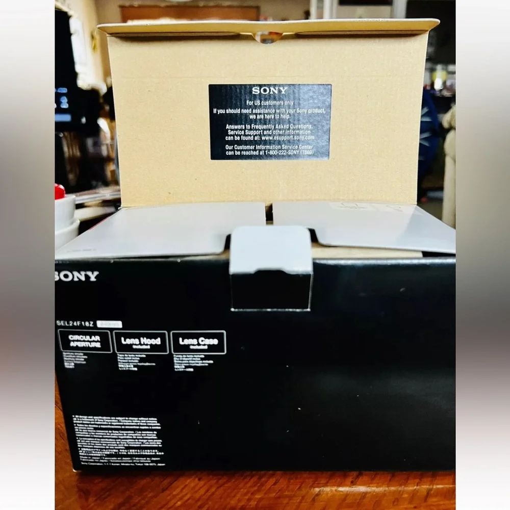 Sony Carl Zeiss 24mm f/1.8 ZA Sonnar T* - Crop Sensor Prime E Mount Wide Lens